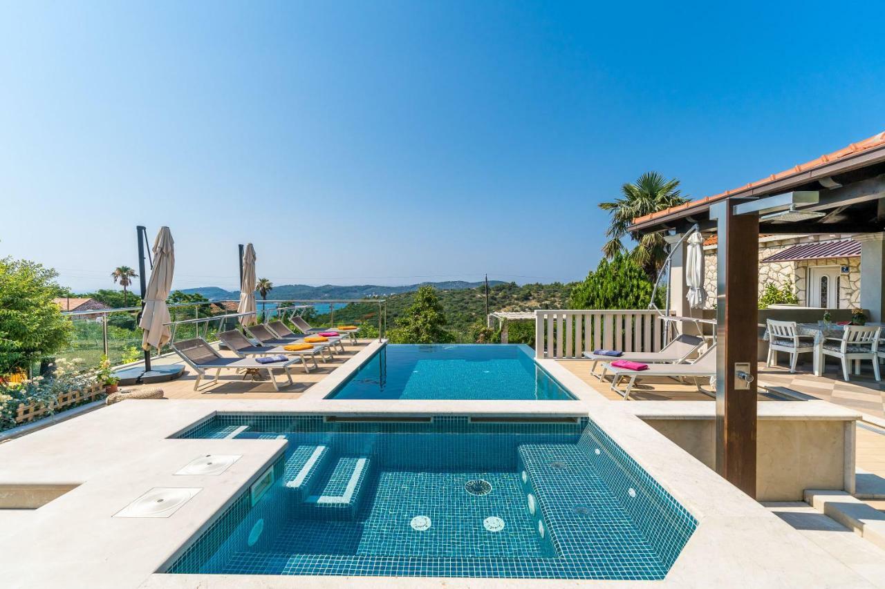 Villa La Vagabonda オラサック エクステリア 写真